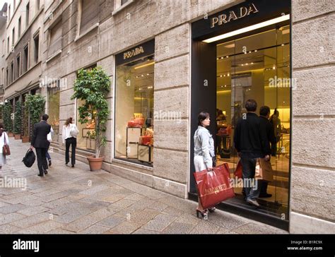 prada via della spiga|Milan Via della Spiga, 18 .